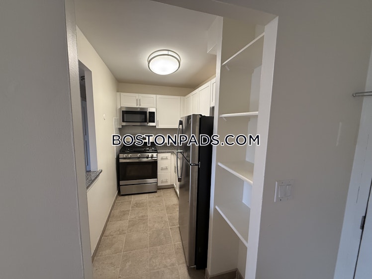 Freeman St., Brookline