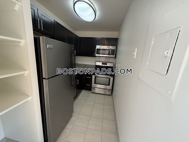 Freeman St., Brookline