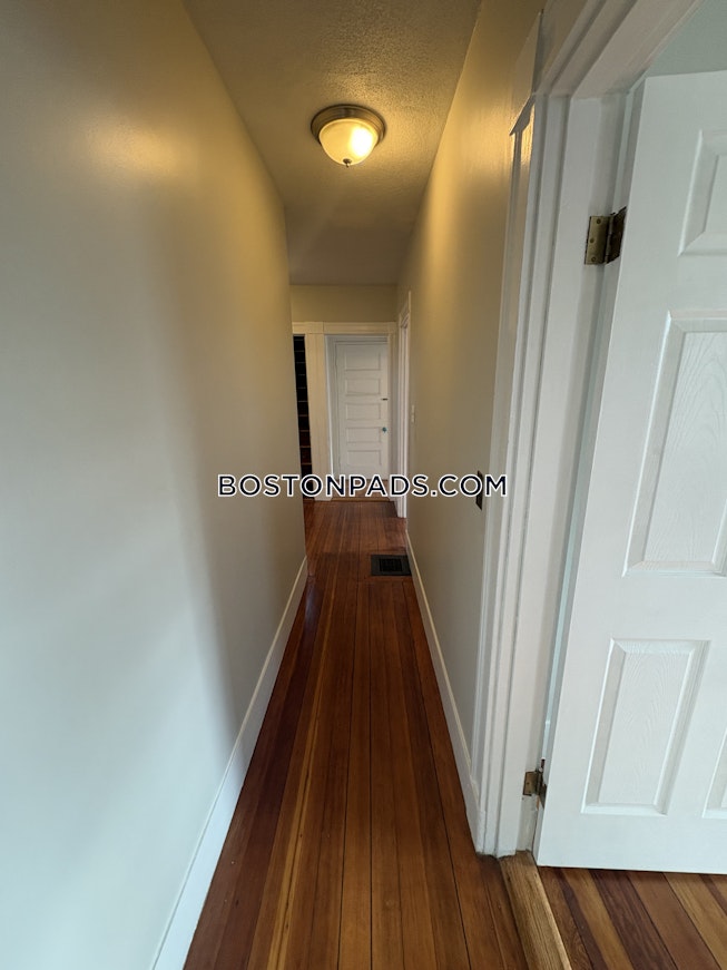 Somerville - $4,400+ /mo