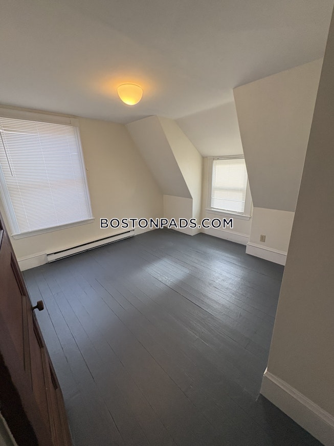 Somerville - $4,400+ /mo