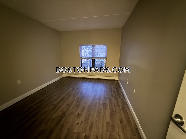 Highland Ave., Needham