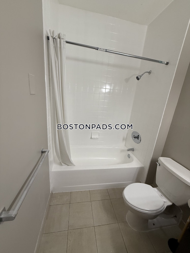 Highland Ave., Needham