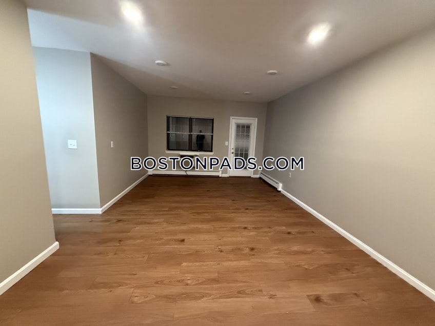 Needham - $2,850+ /month