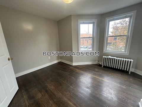 Gladstone St. Everett photo 27