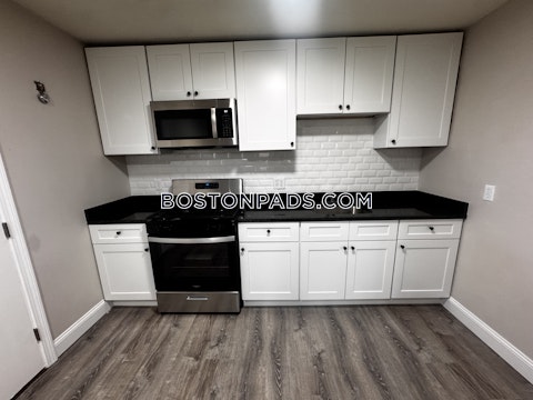 Waugh St. Lowell photo 3