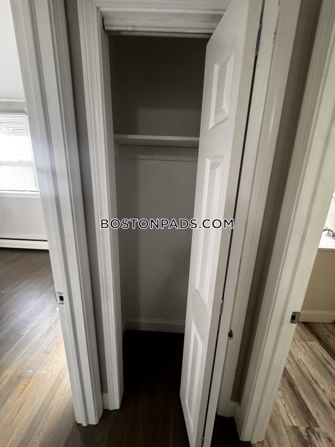 Lowell - $1,950+ /mo