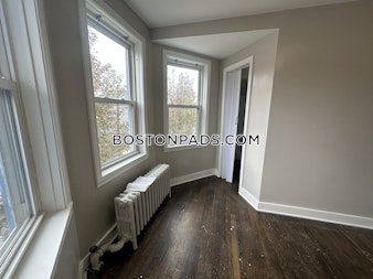 Gladstone St. Everett