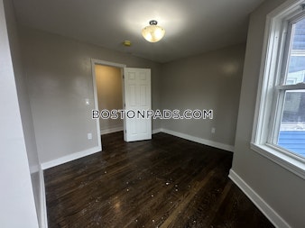 Gladstone St. Everett