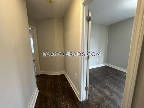 Gladstone St. Everett photo 20