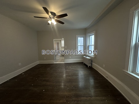 Gladstone St. Everett photo 14