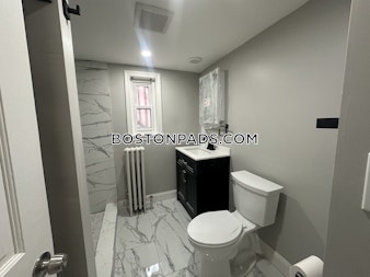 Gladstone St. Everett