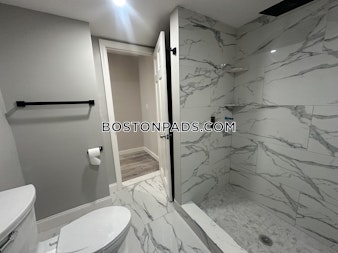 Gladstone St. Everett