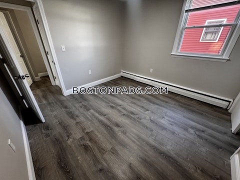 Waugh St. Lowell photo 14