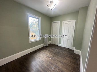 Gladstone St. Everett