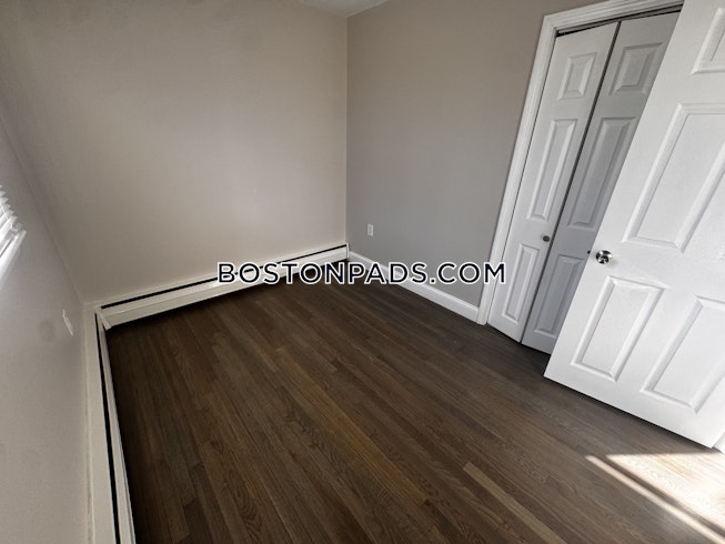 Lowell - $1,950+ /mo