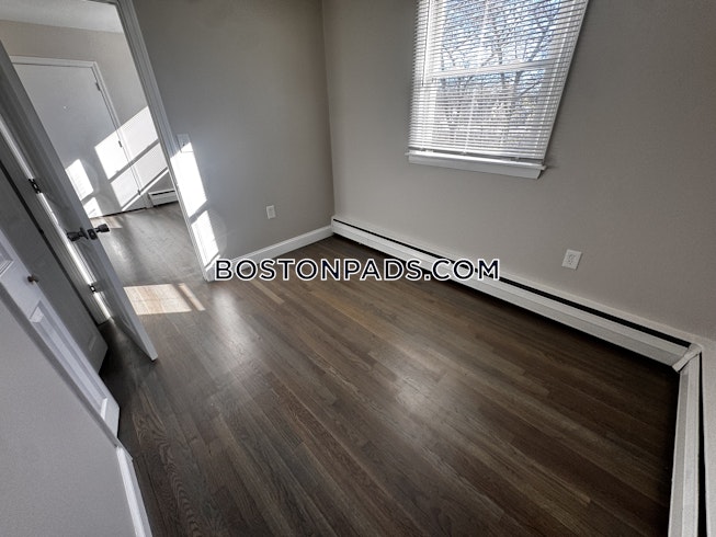 Lowell - $1,950+ /mo