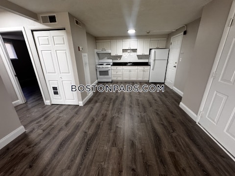 Stevens St. Lowell photo 11