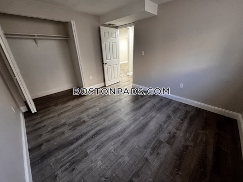 Stevens St. Lowell photo 3