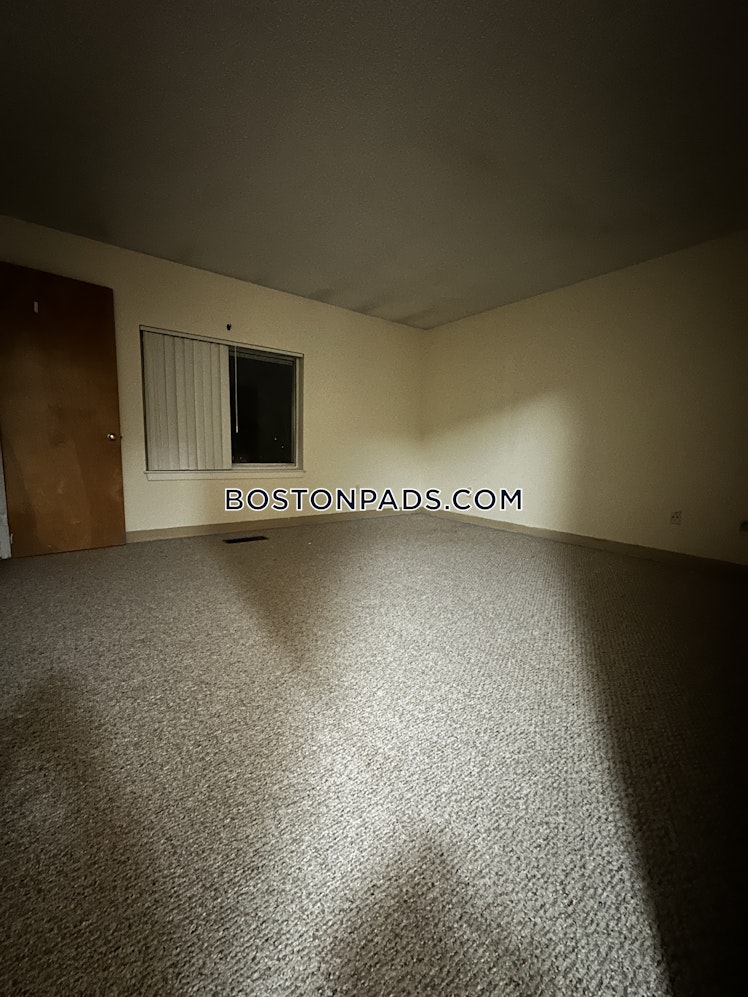 North Beacon St., Boston