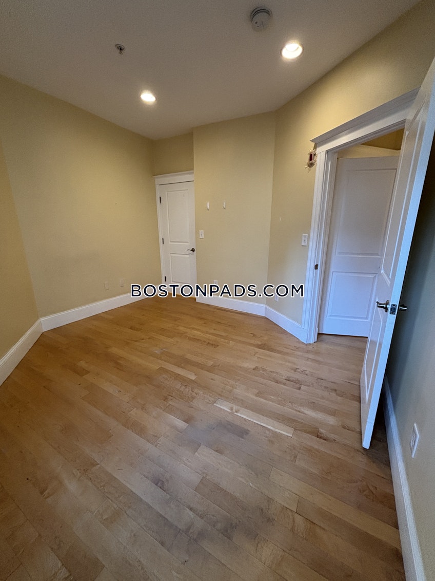 Cambridge - $3,375+ /month