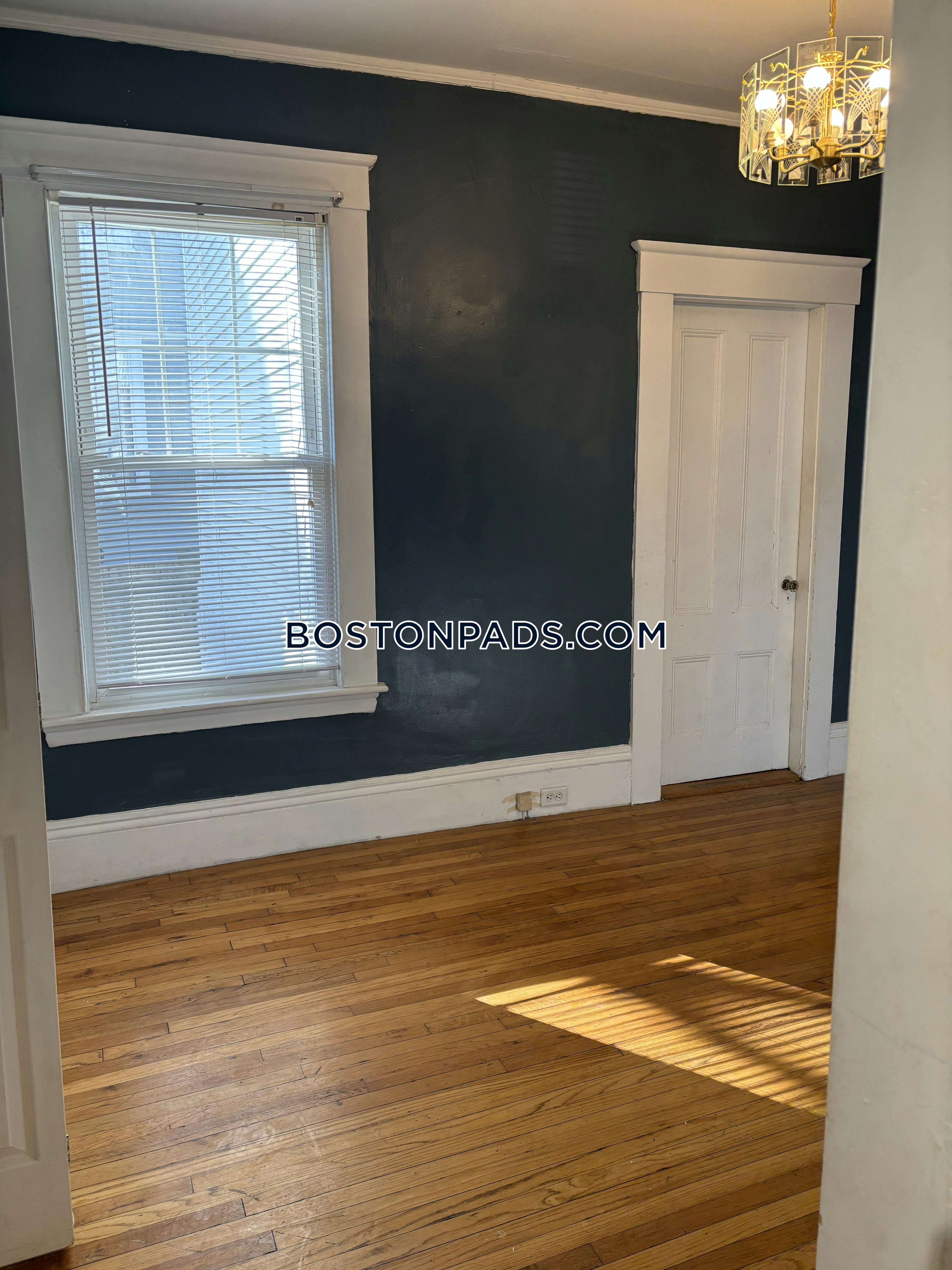 Boston - $2,600