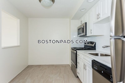 Revere 2 bedroom 1 baths Luxury in REVERE - $2,650 No Fee