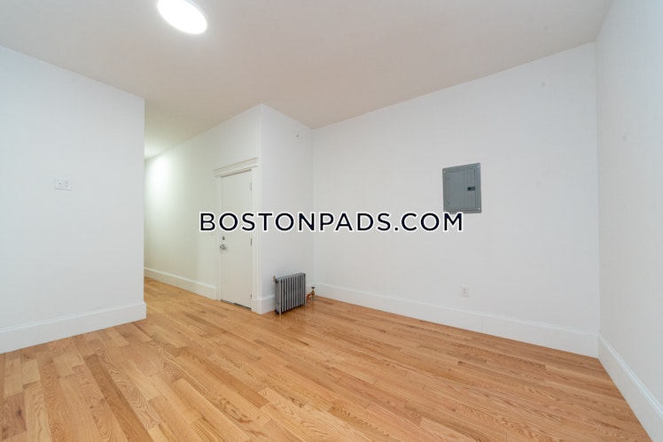 Westland Ave., Boston