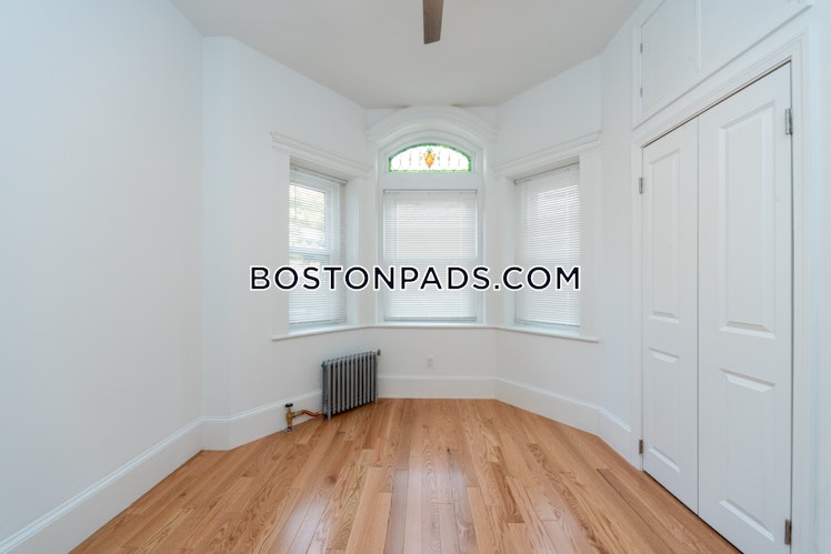 Westland Ave., Boston