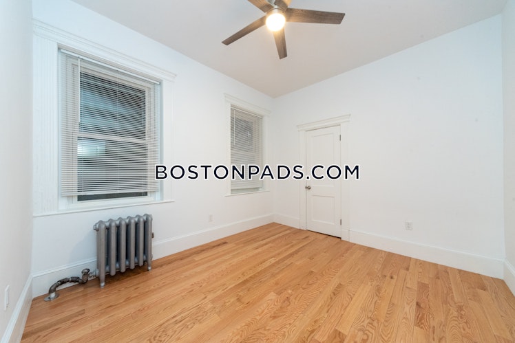 Westland Ave., Boston