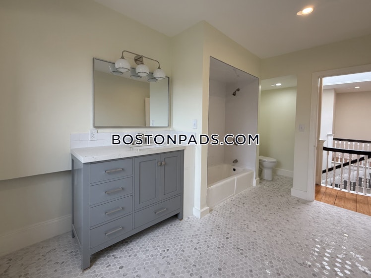 Beacon St., Brookline