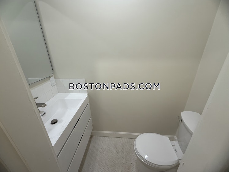 Beacon St., Brookline