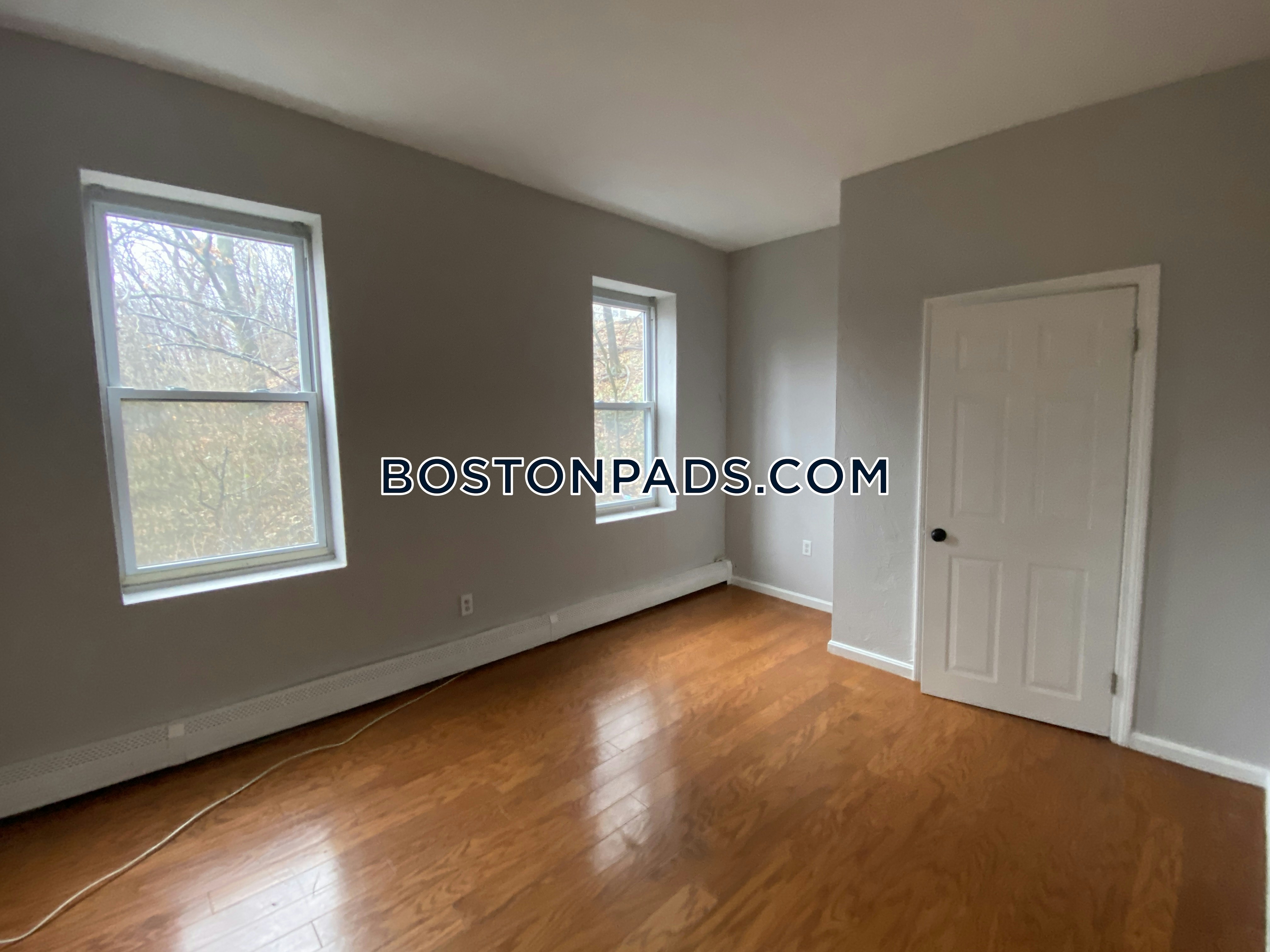 Boston - $2,925