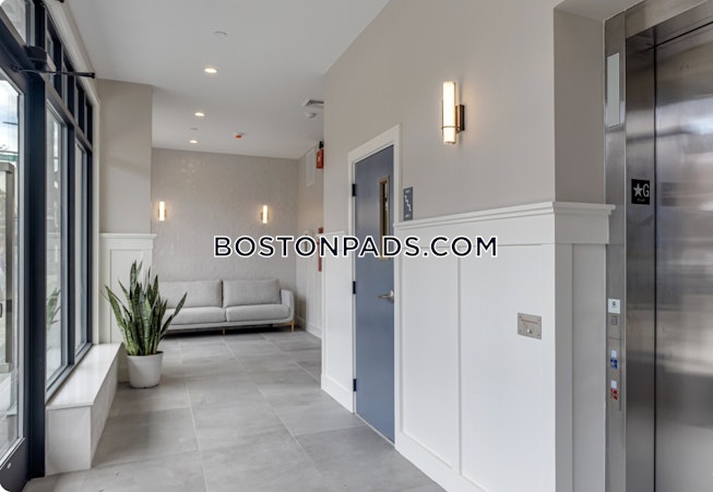 Boston - $2,100+ /mo