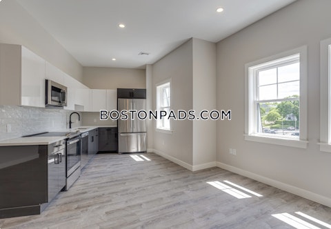 Warren St. Boston photo 15