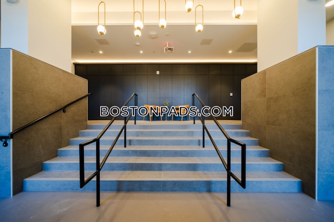 Boston - $3,238+ /mo