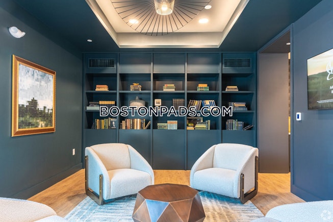 Boston - $4,425+ /mo