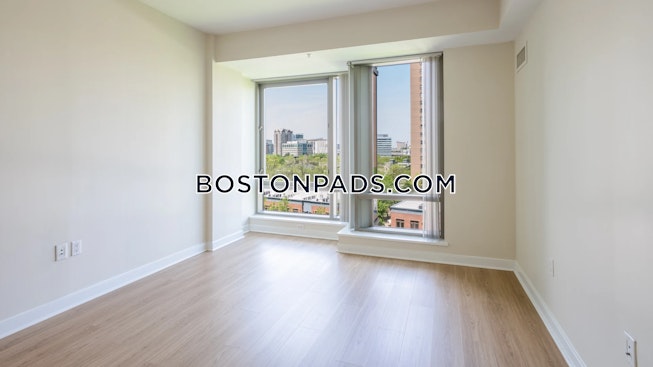 Boston - $5,290+ /mo