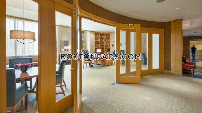 Boston - $3,305+ /mo