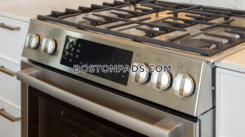 Boston - $17,270+ /month