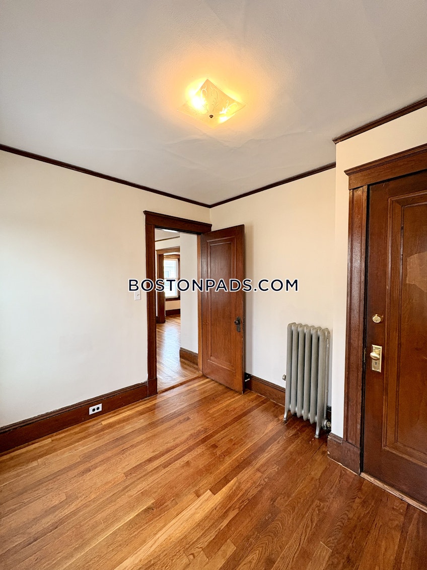 Watertown - $3,200+ /month