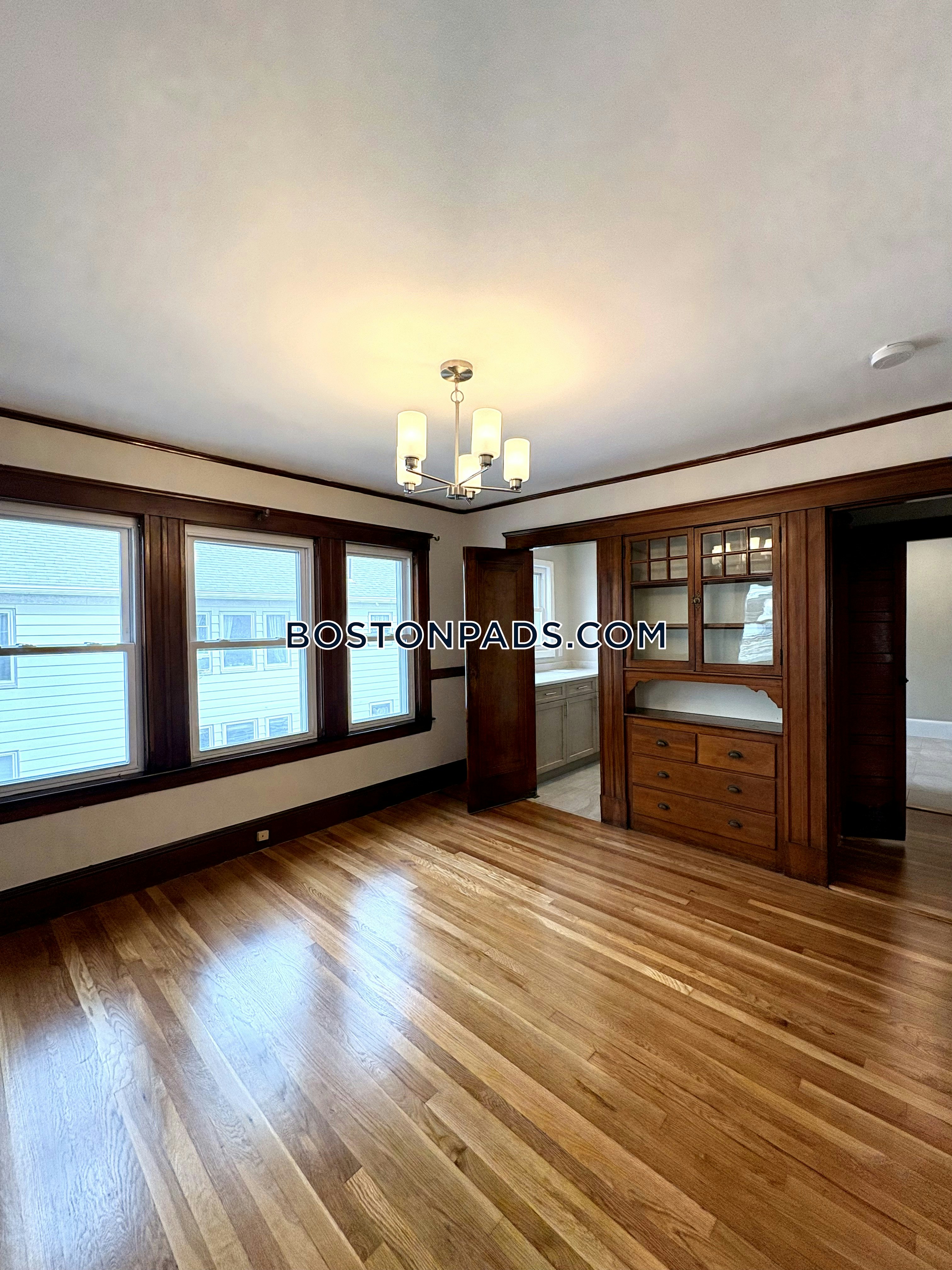 Edgecliff Rd. Watertown