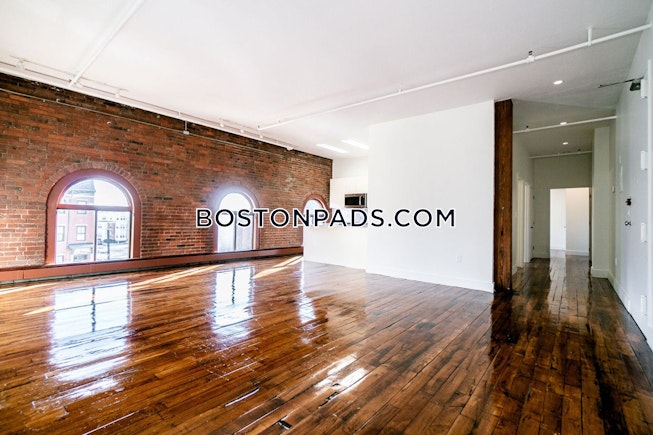 Boston - $4,300+ /mo