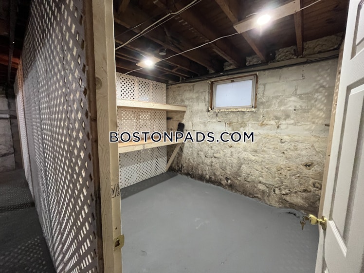 Powder House Boulevard, Somerville