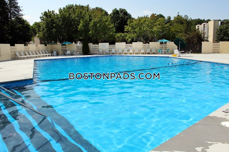 McCusker Dr., Braintree