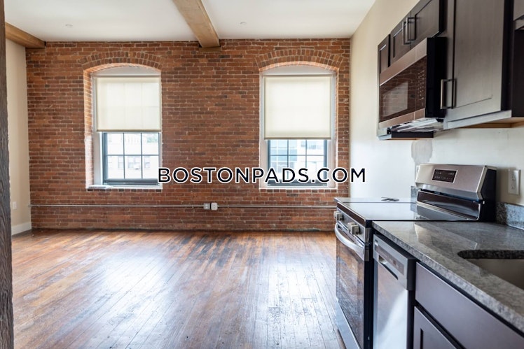 Pleasant St., Fall River