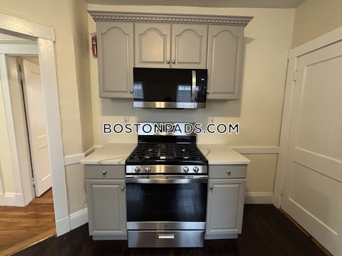 Fairbanks St. Boston photo 4