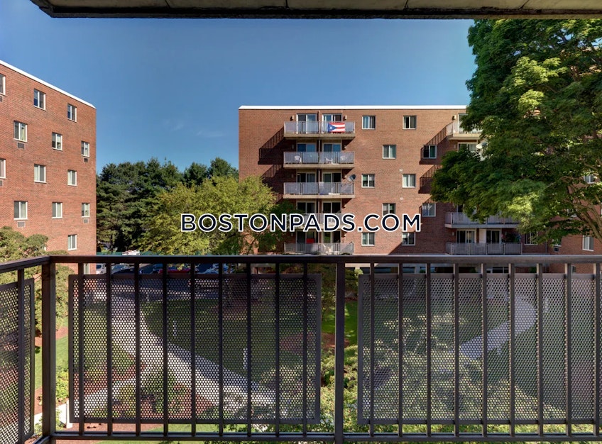 Framingham - $2,977+ /month