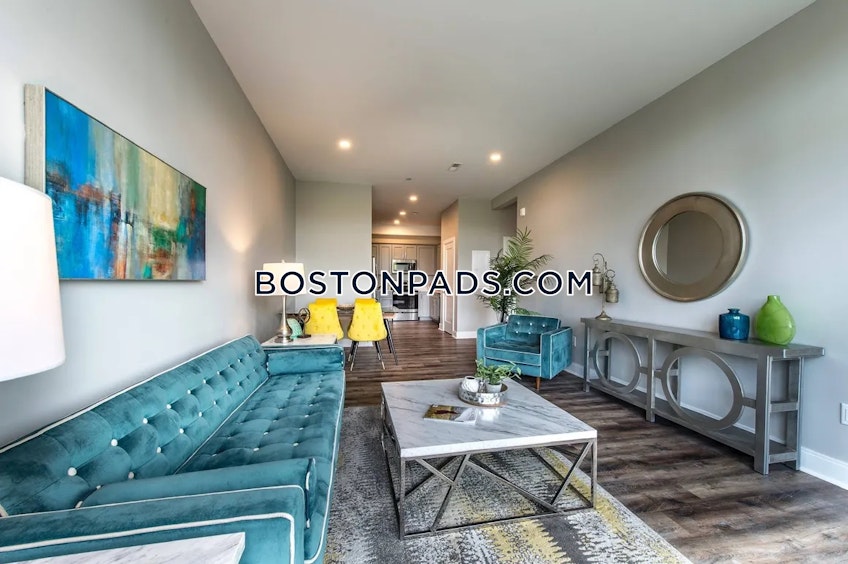 Lynnfield - $2,450+ /month