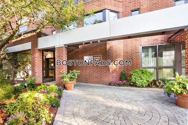 Brookline - $3,925+ /mo