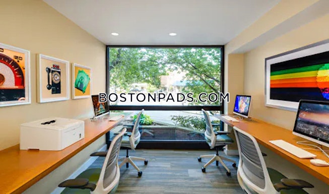 Brookline - $3,925+ /mo